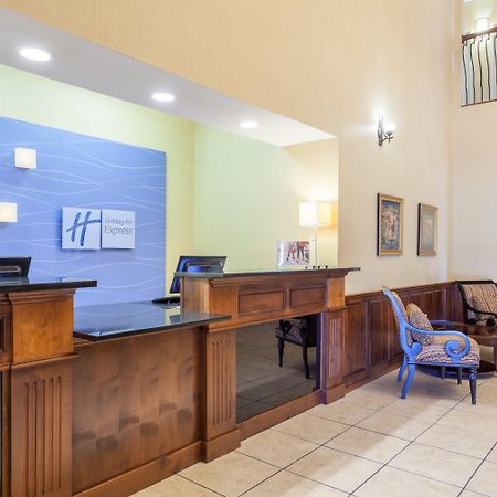 Holiday Inn Express Hotel & Suites Clarksville Ngoại thất bức ảnh