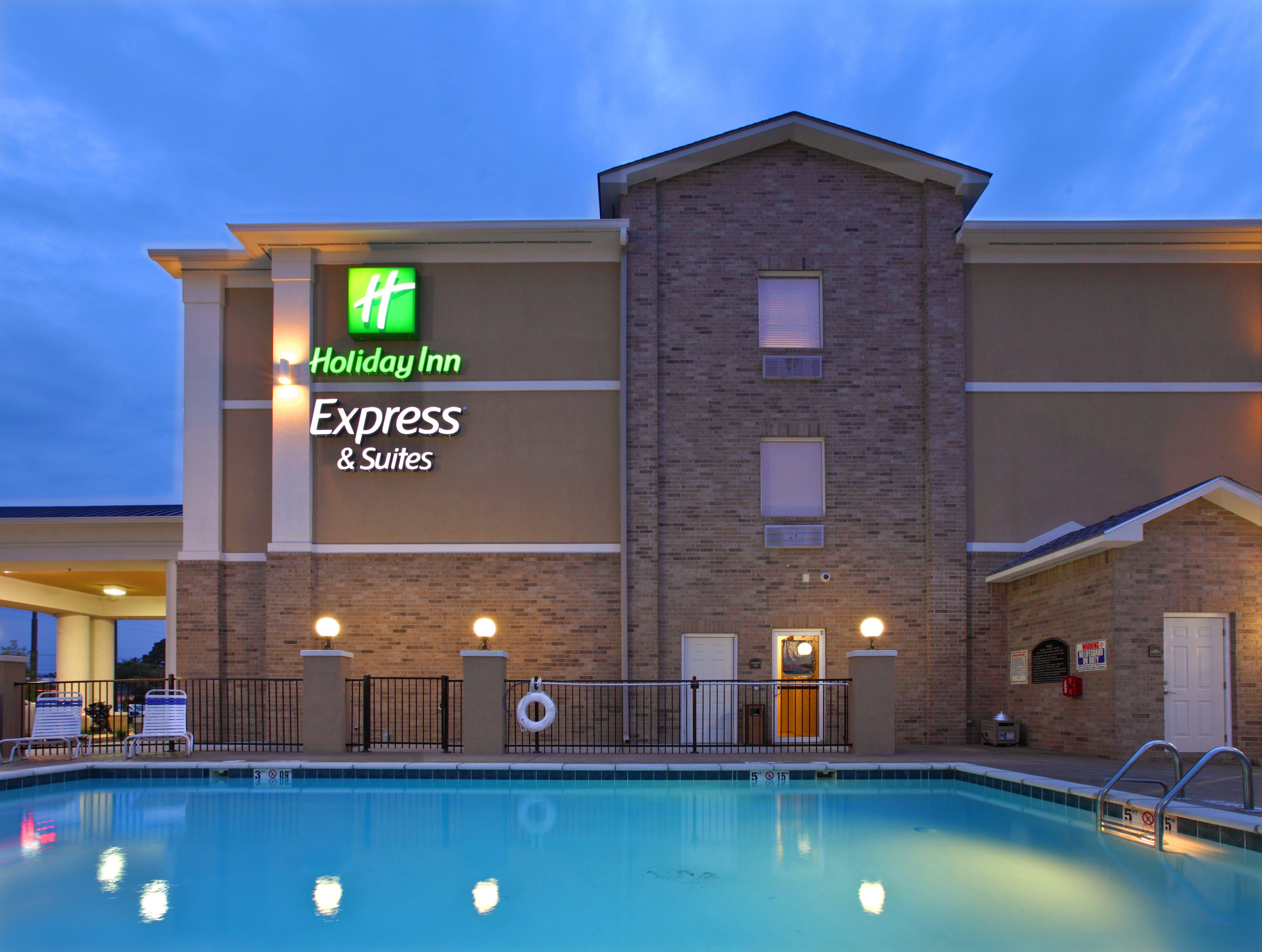 Holiday Inn Express Hotel & Suites Clarksville Ngoại thất bức ảnh