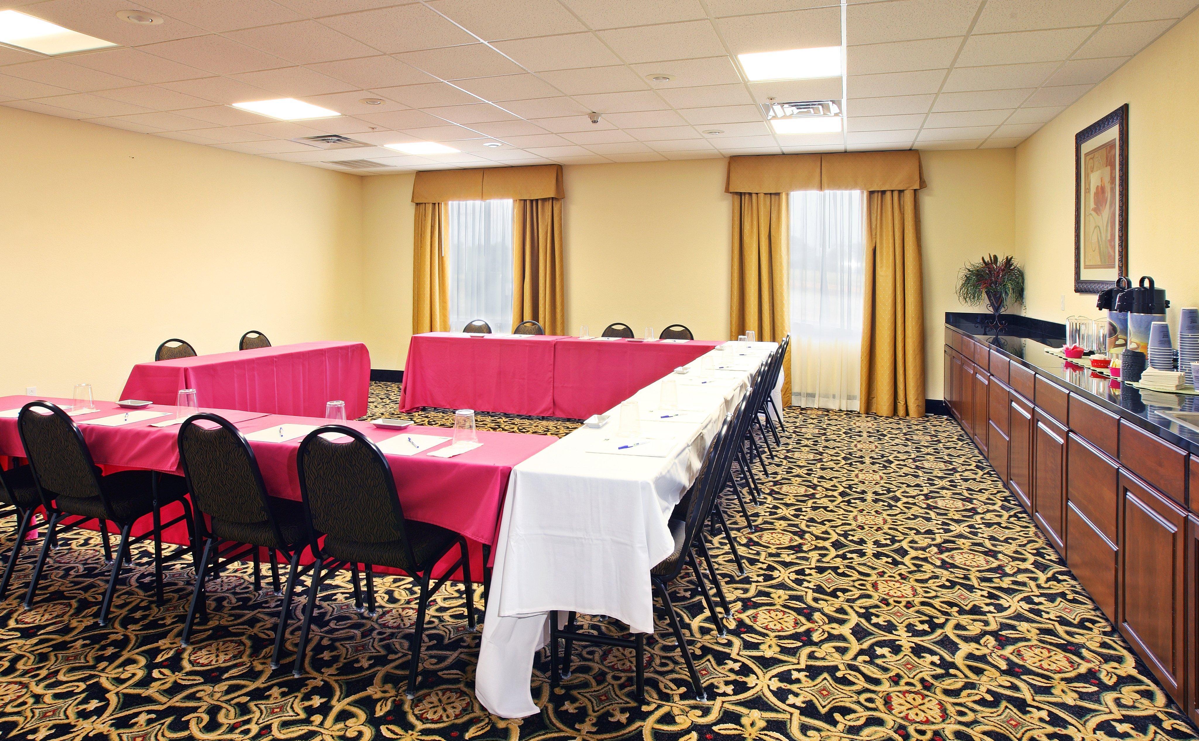 Holiday Inn Express Hotel & Suites Clarksville Ngoại thất bức ảnh