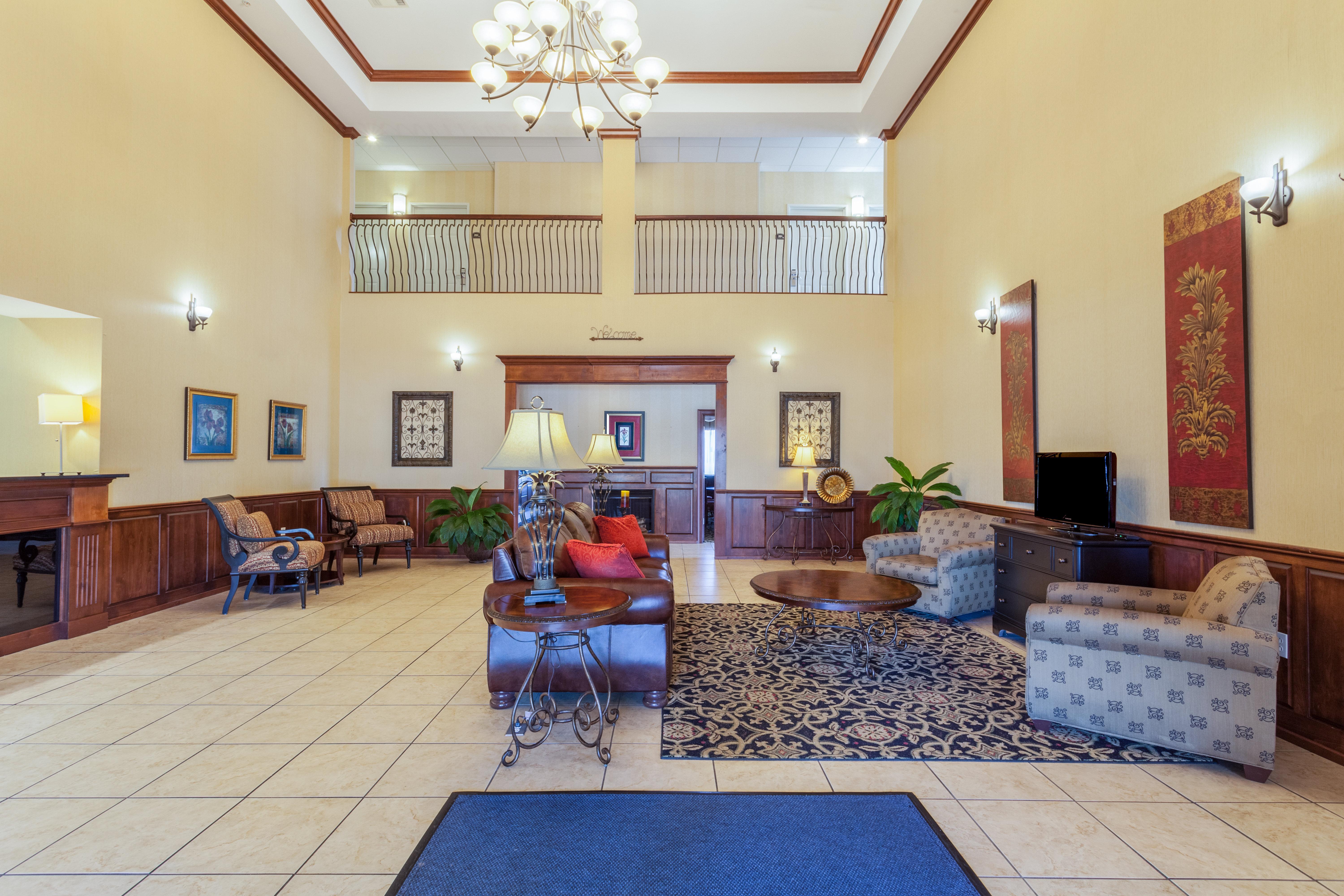Holiday Inn Express Hotel & Suites Clarksville Ngoại thất bức ảnh